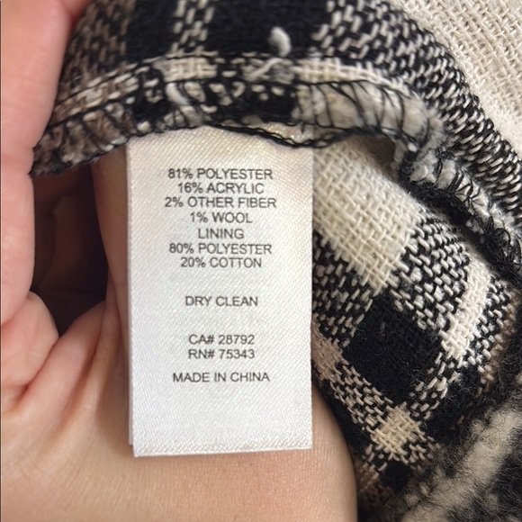 Plaid Button-Up Jacket - Picture 5 of 5